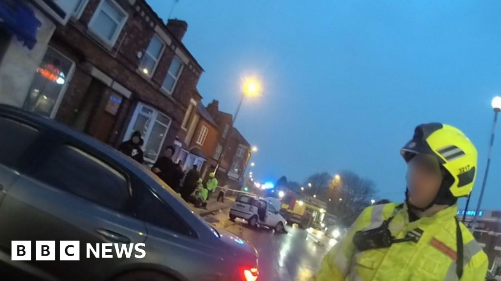 Driver who crashed speeding in Nottingham bus lane is jailed