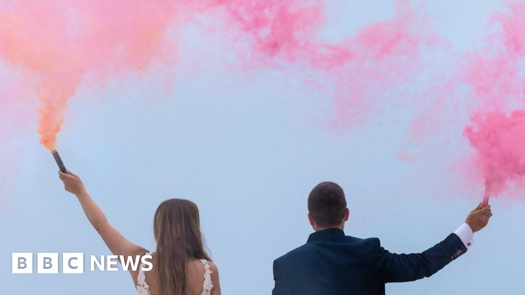 Wedding party flares near Poole Harbour spark coastguard call out