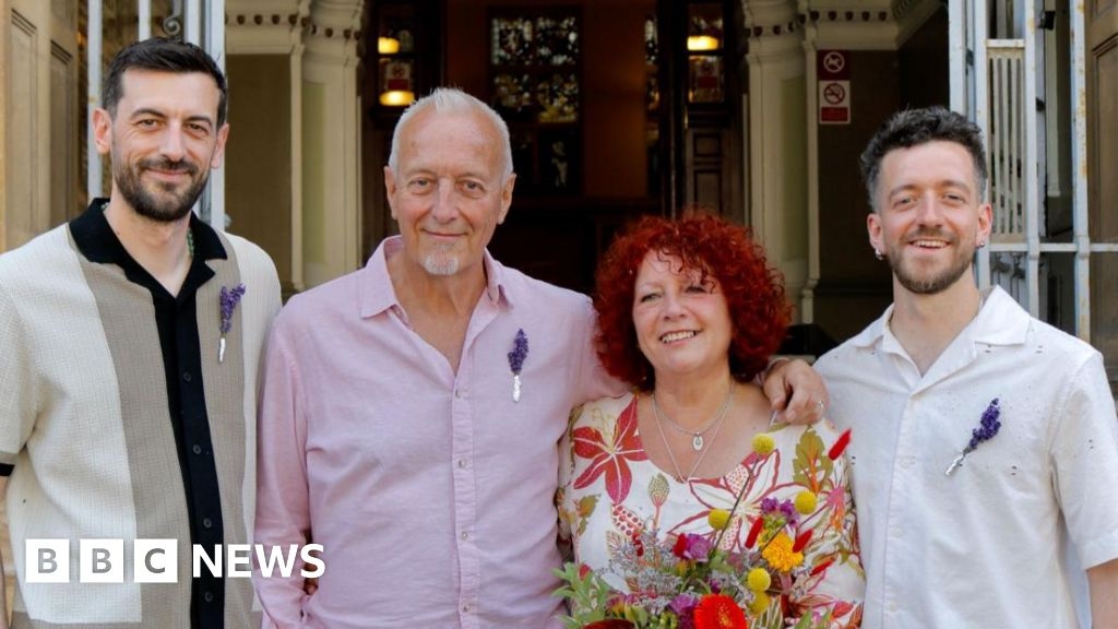 Leicester musician's love story heads to Glastonbury