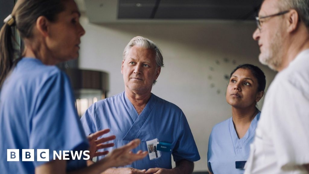 Draft Budget: Health leaders warn of cuts worth 10,000 staff