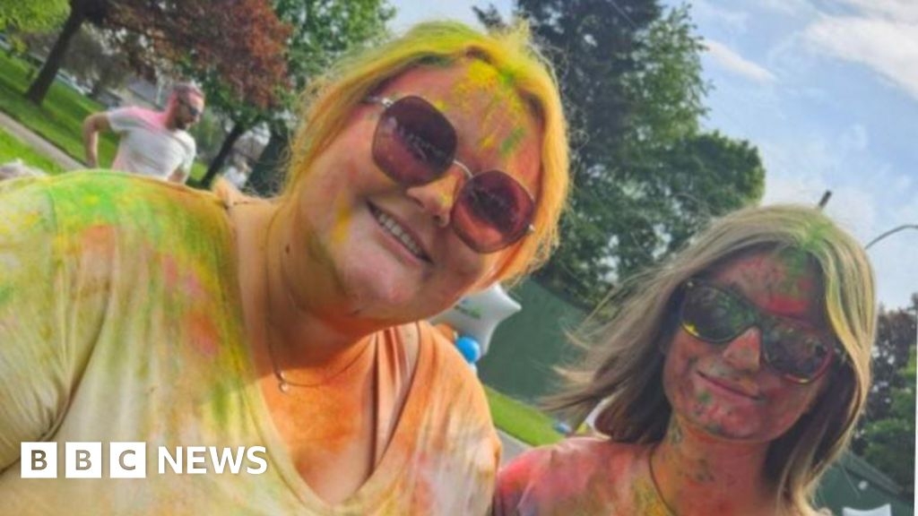 Sight loss charity colour run set to return to Wolverhampton