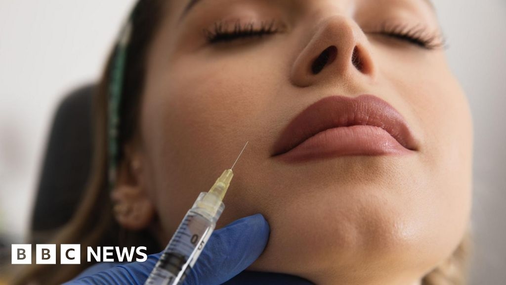 Clinics to need licences for Botox fillers in cosmetics crackdown