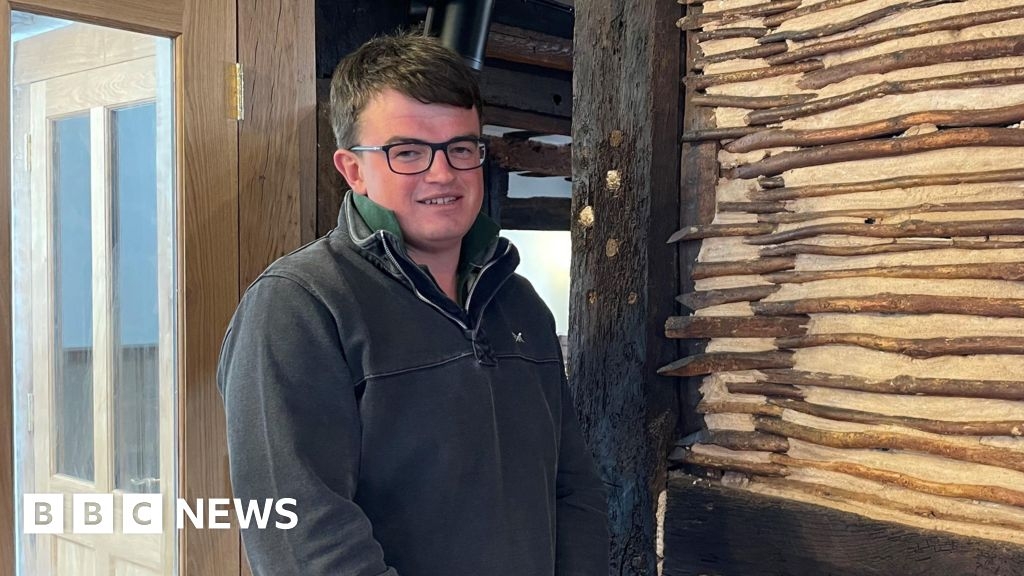 600-year-old Herefordshire village pub reopens
