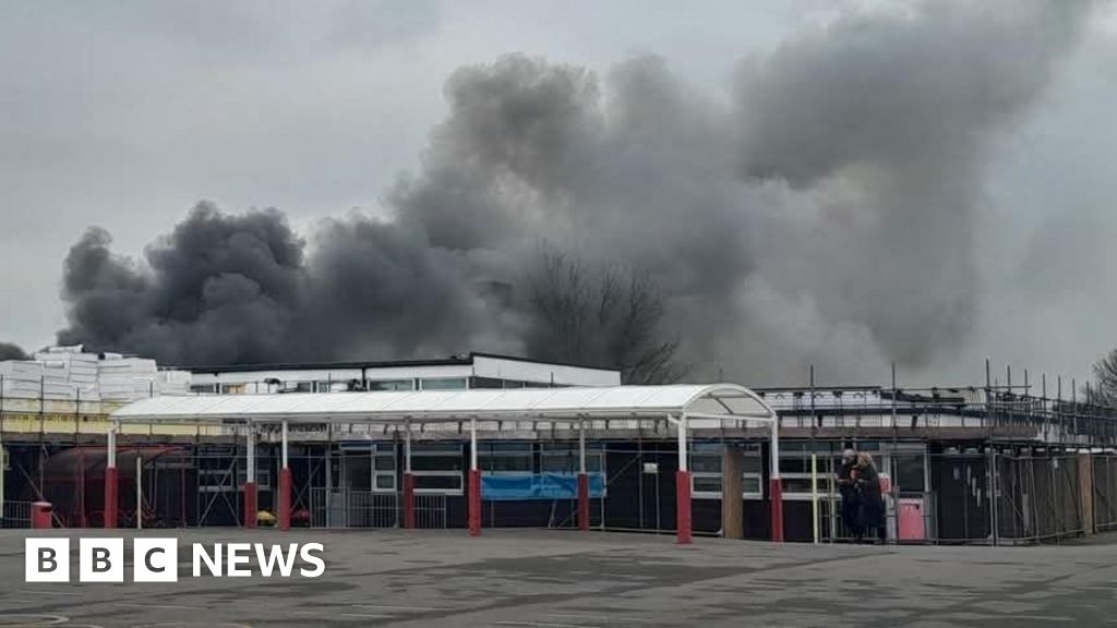 Vale of Glamorgan: St Athan school shuts after 240 evacuated in fire