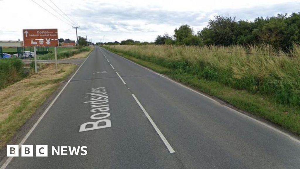 Man dies after crash between lorry and car near Boston, Lincolnshire