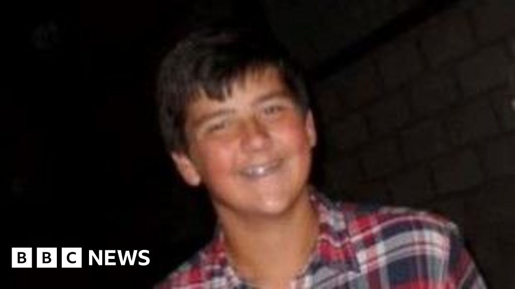 Graduated licences could 'prevent' young driver crashes, mum says