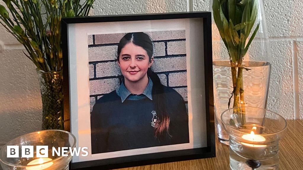 Cork: Tributes paid to Lauren O'Brien, 13, who died in motorsport crash