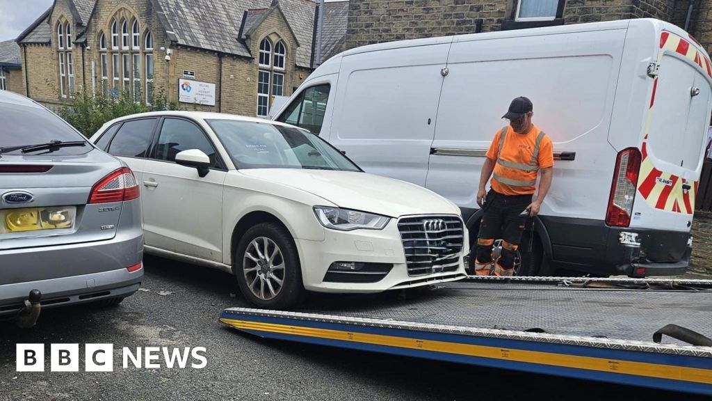 Bradford Council removes 400 'nuisance' vehicles from roads