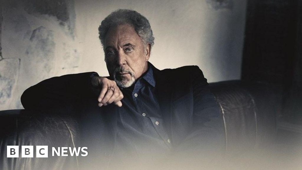 Cardiff: Sir Tom Jones to headline summer gig in Bute Park