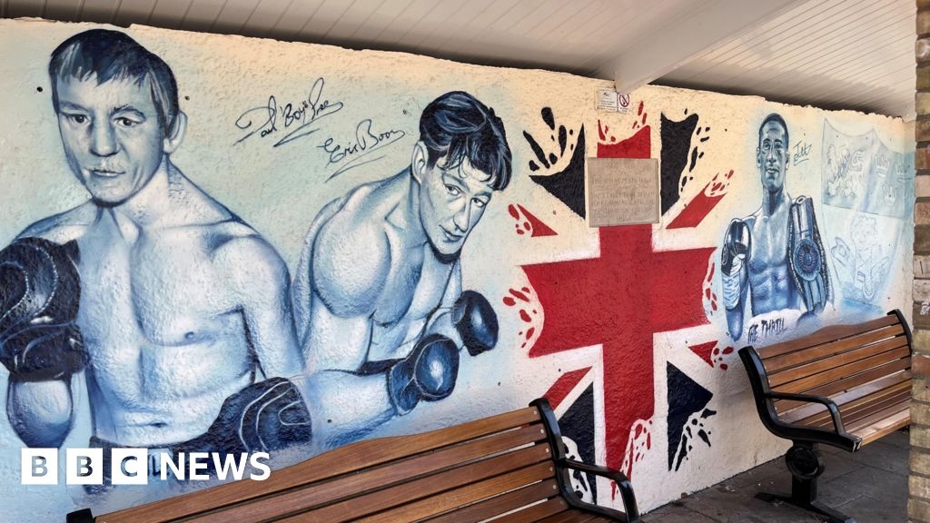 Knockout mural pays tribute to Chatteris boxing legends