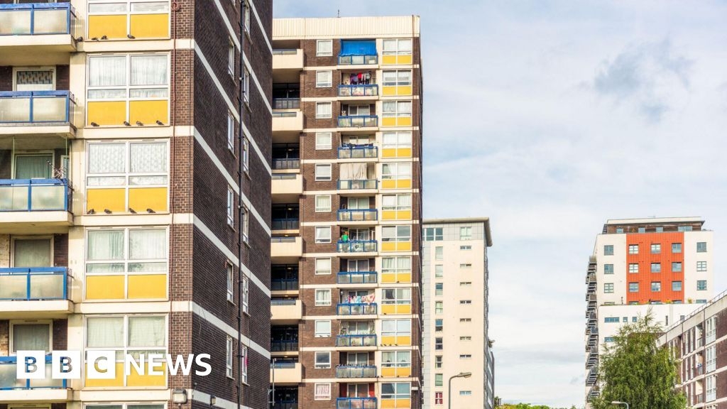 Hackney Council shifts target on fire door replacement scheme