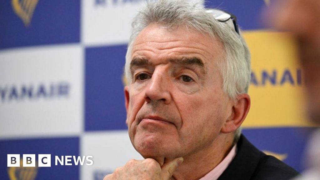 Ryanair boss Michael O'Leary on target for €100m bonus