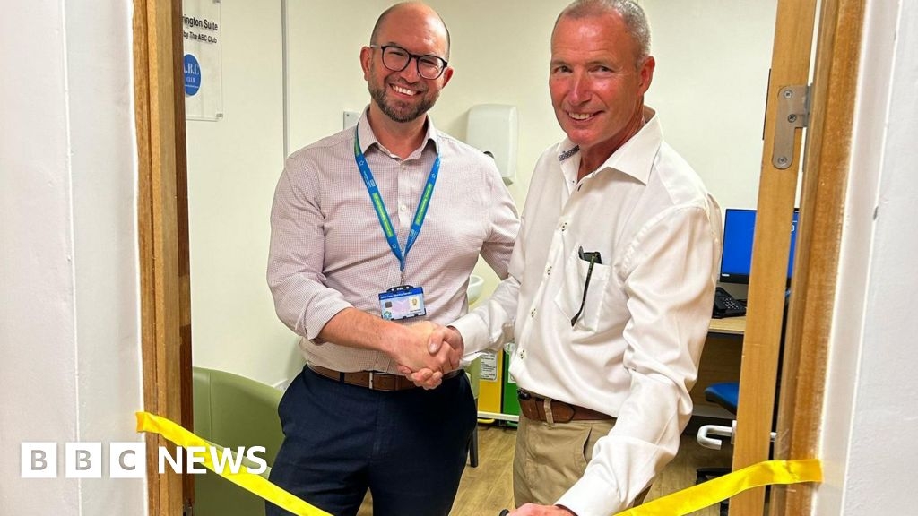 Colorectal care facility for patients opens at Warwick Hospital