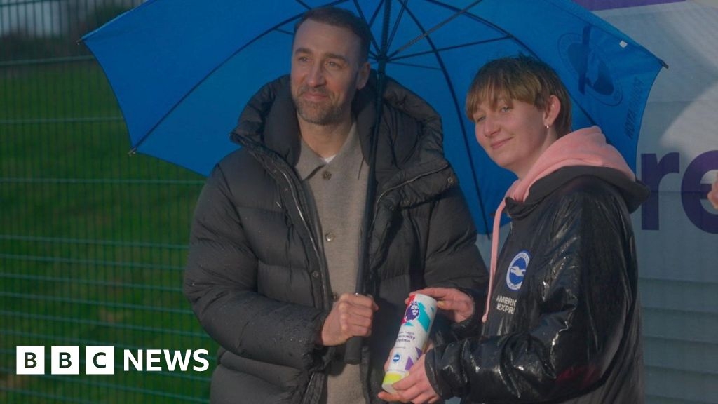 Brighton: Children's football coach awarded by Premier League