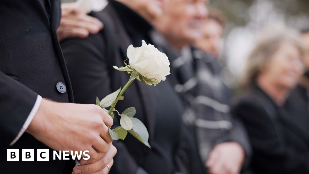 Funeral firm theft: Two year probation order given to woman