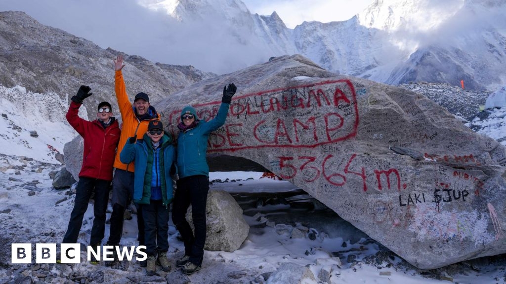 Berkshire family climbs world peaks for Nepalese children
