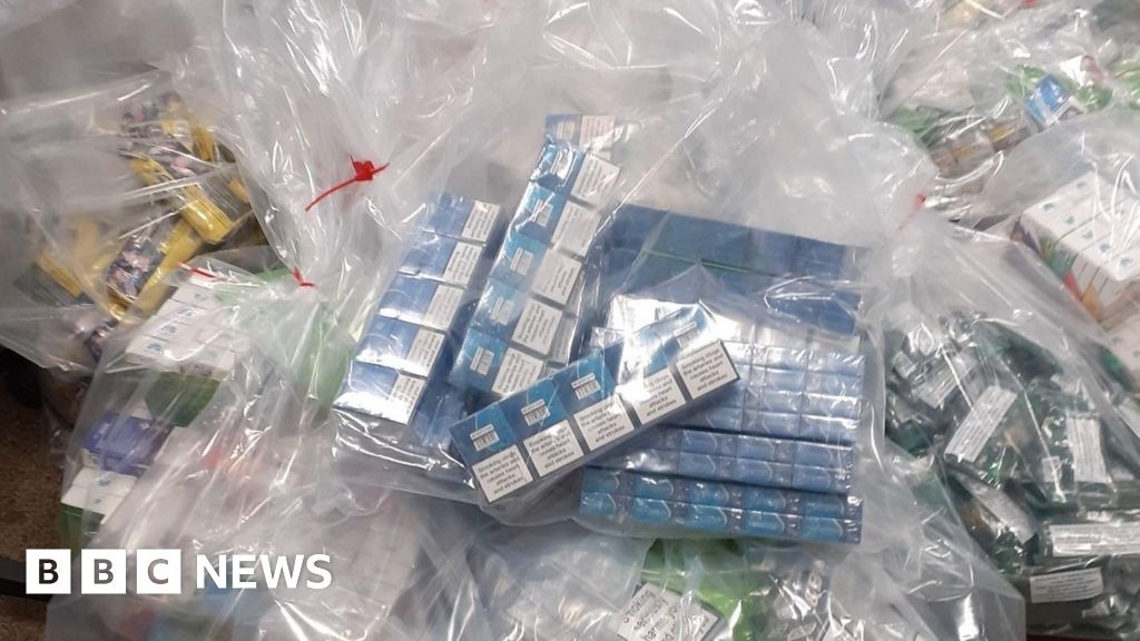 Thousands of illegal vapes seized in Hampshire