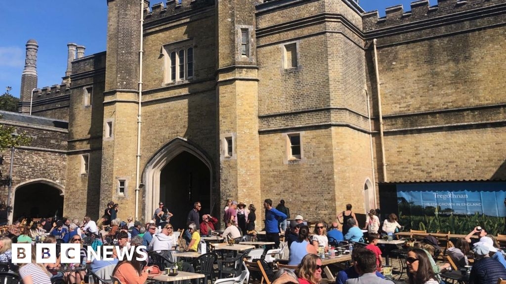Tregothnan open day raises £65,000 for women's charity
