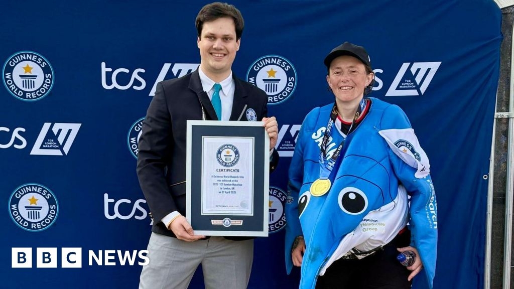 London Marathon: Ms Haddock of Hoo sets record dressed as fish