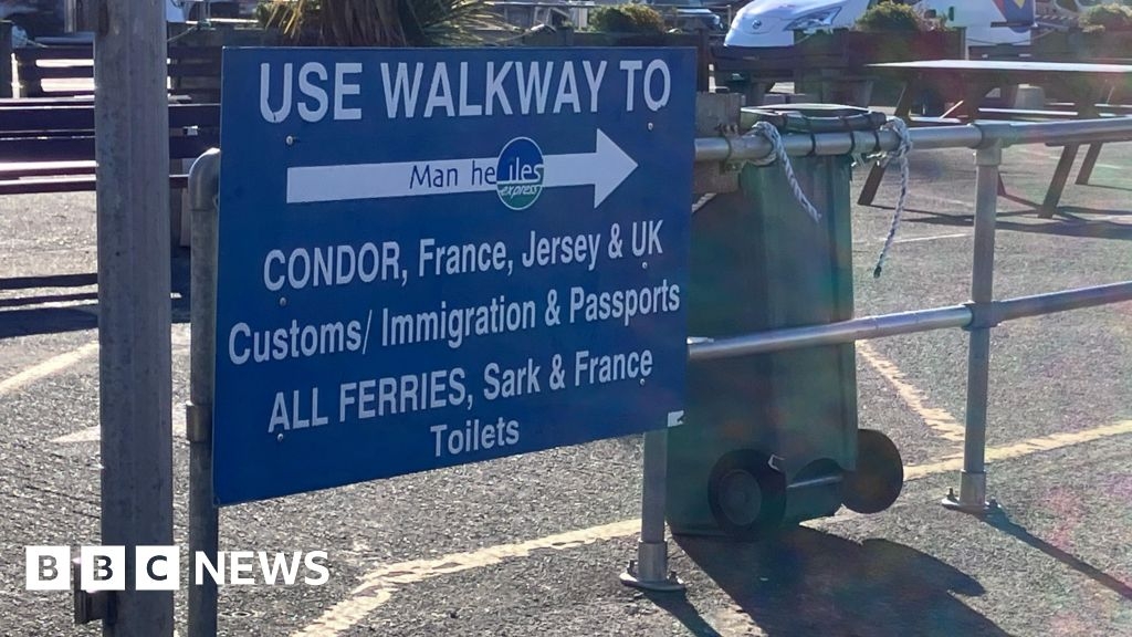 Calls for Sark to establish its own customs port