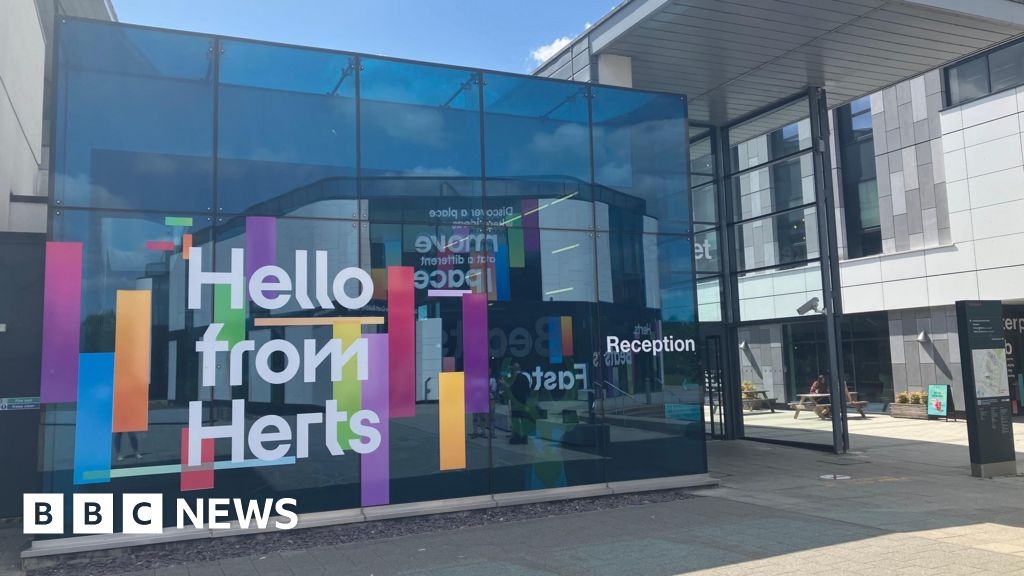 Uni of Herts to offer part-time teaching training course