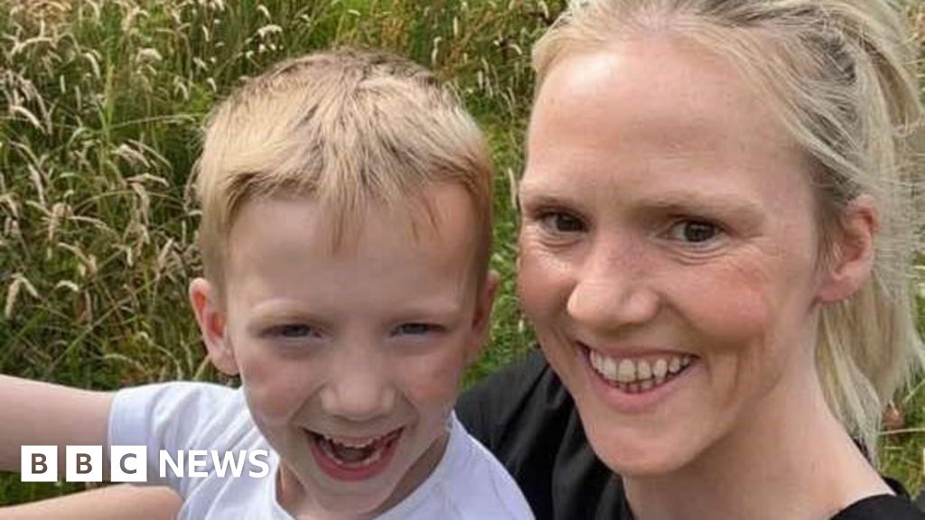People turn to community support as thousands still without power