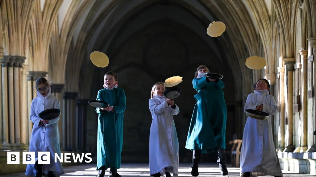 Wiltshire in pictures: Sunshine, dormice and Shrove Tuesday