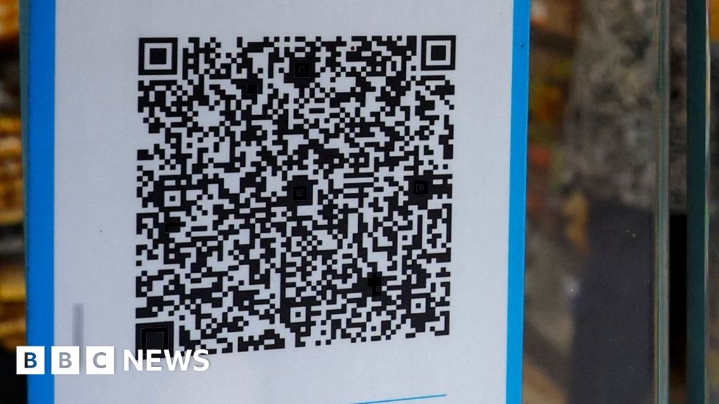 Bolton: Ironman event visitors warned of QR code parking scam