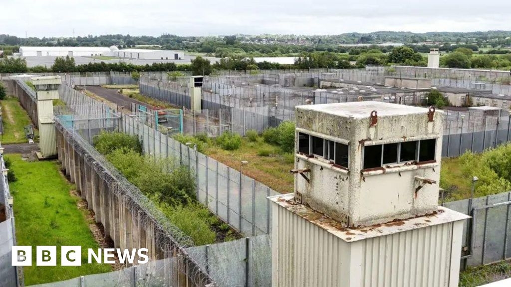 Maze Prison peace centre architect urges Stormont to end stalemate