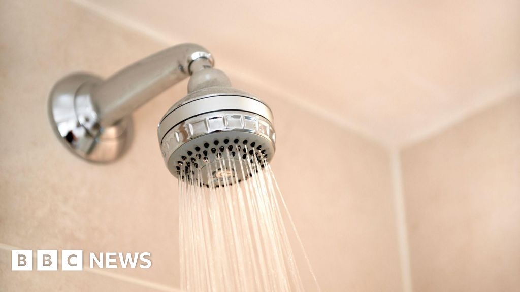 Thames Water urges customers to have shorter showers