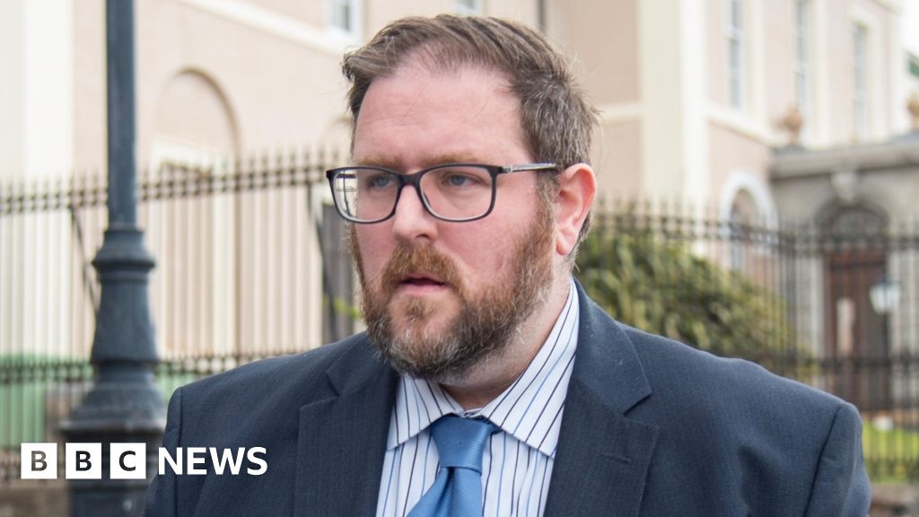 Call for review of practices where GP with child abuse images worked