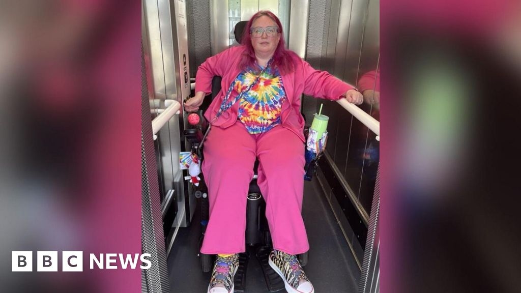 Disabled lifts at Leatherhead Station 'too small' for wheelchair