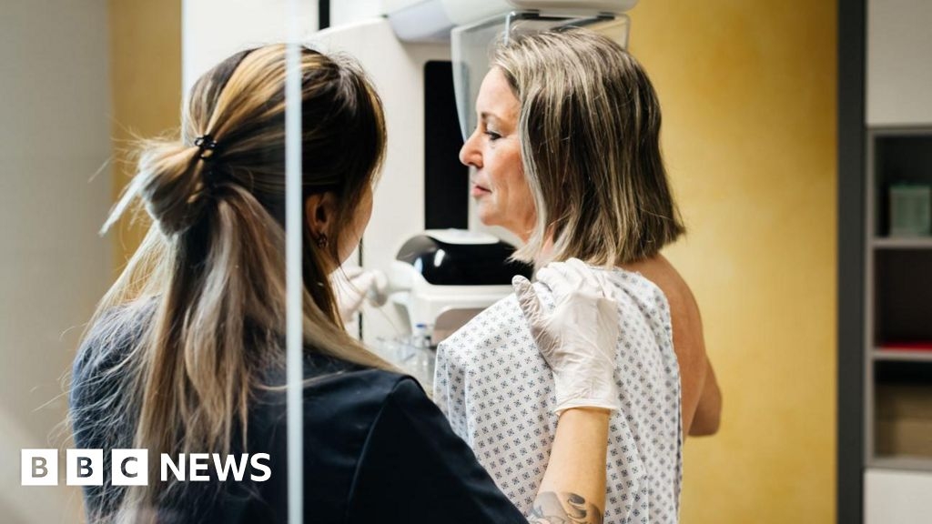 University of Hull programme to support women after breast cancer