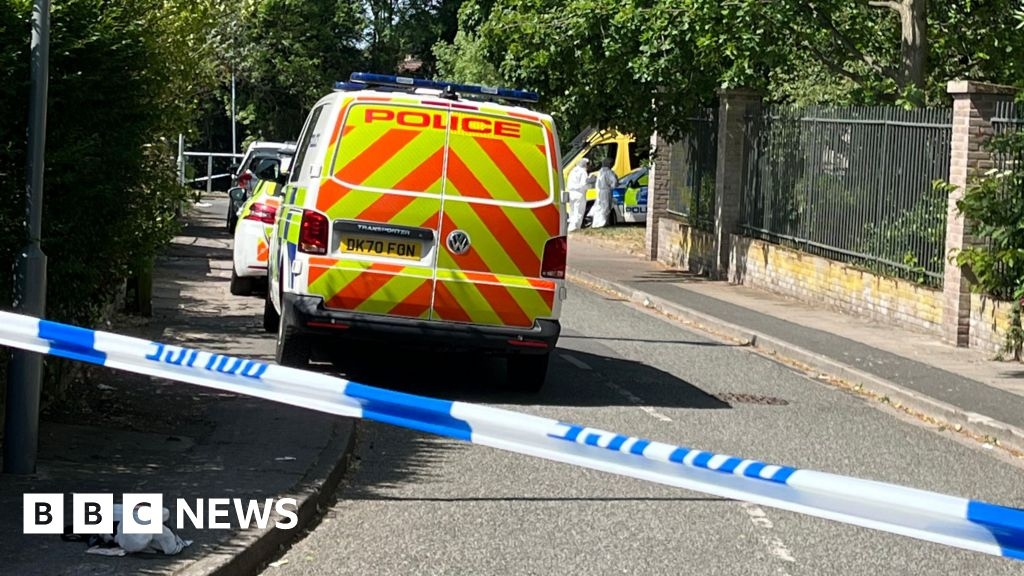 'Last warning' shouts before man shot by Merseyside Police in Huyton