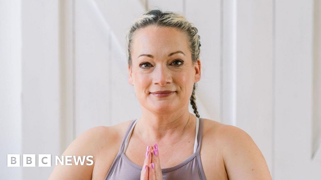 Sudbury yoga teacher losing sight says it won't stop her