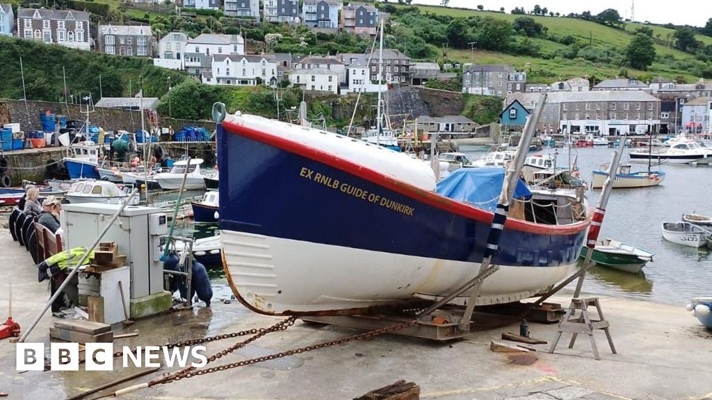Devon boat builder to restore Dunkirk lifeboat