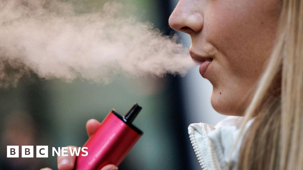 Disposable vapes ban welcomed by West country shop owners