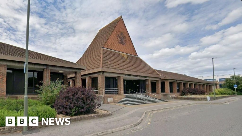 Metropolitan Police officer not guilty of sexual offences