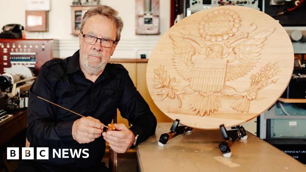 Milton Keynes man spends 50 years recreating Theremin spy bug