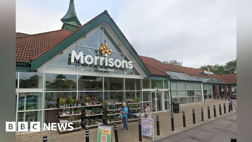 Suspected wartime bomb found at Welwyn Garden City supermarket