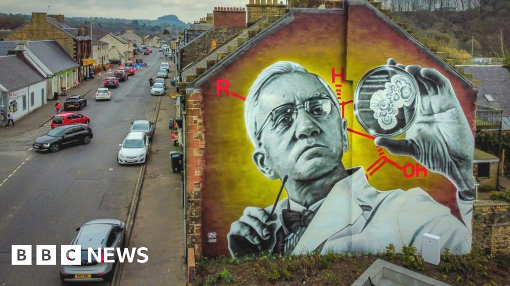 Mural renews town's love of 'hero' Alexander Fleming