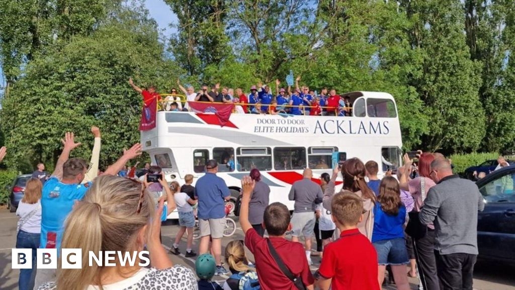 Scunthorpe United parade: Town 'buzzing' as club wins promotion