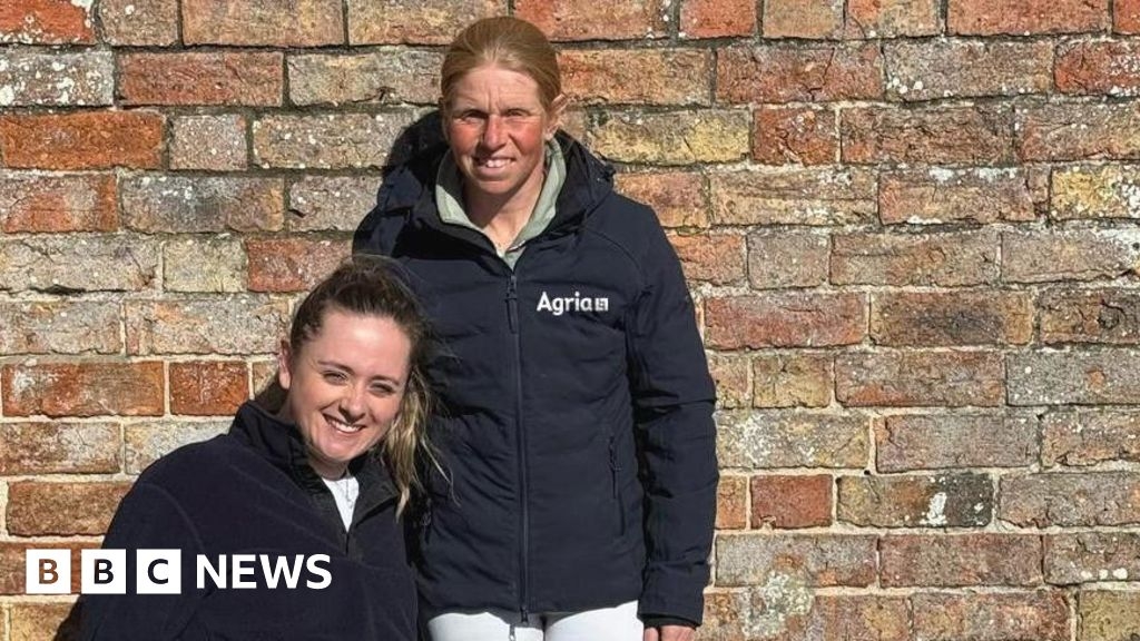 Ros Canter to run London Marathon for rider paralysed in fall