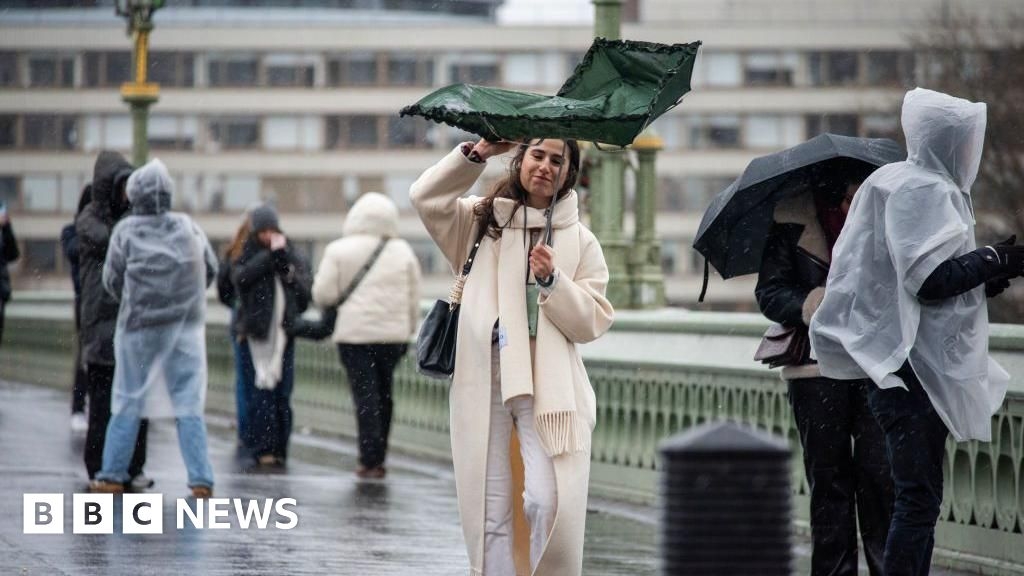 Met Office issues thunderstorm warning for southern England and Wales