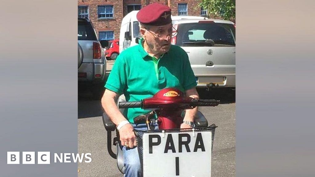 'Help me find the heroes who saved my grandad'