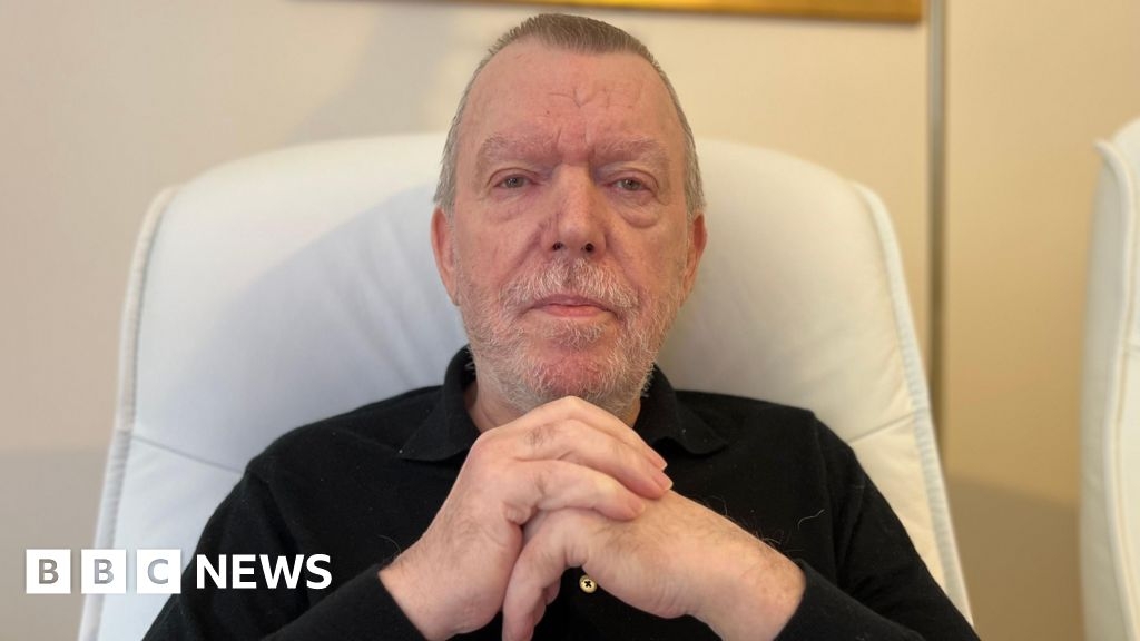 Man says he spent 12 hours on trolley in Scarborough Hospital