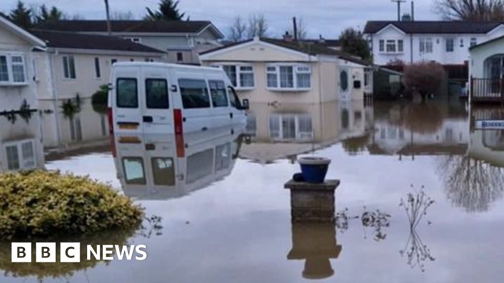 People feel abandoned and alone after floods in Somerset