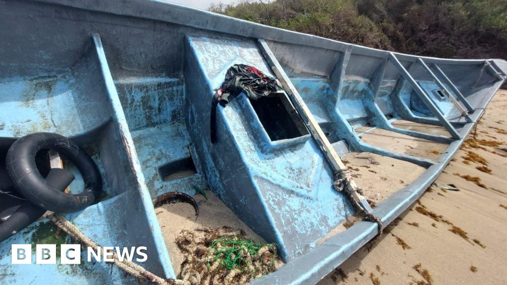 Migrant deaths: Eleven bodies found in boat on Caribbean island