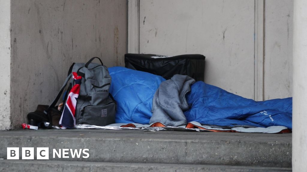 Swindon Borough Council gets funding to help rough sleepers