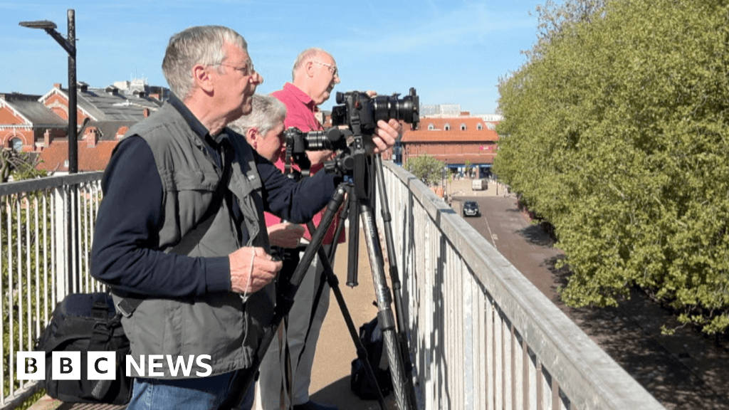 Lincoln photographers say farewell to 'irreplaceable' view